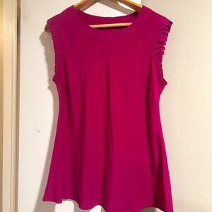 Banana Republic Fuscia sleeveless blouse Size: Large